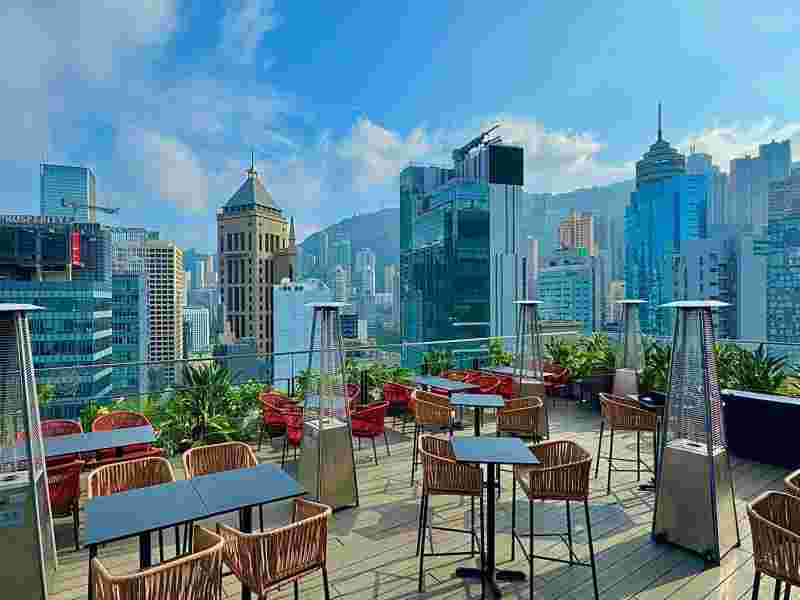 , OMAROO Grill &amp;amp;amp;amp;amp;amp;amp; Rooftop Bar