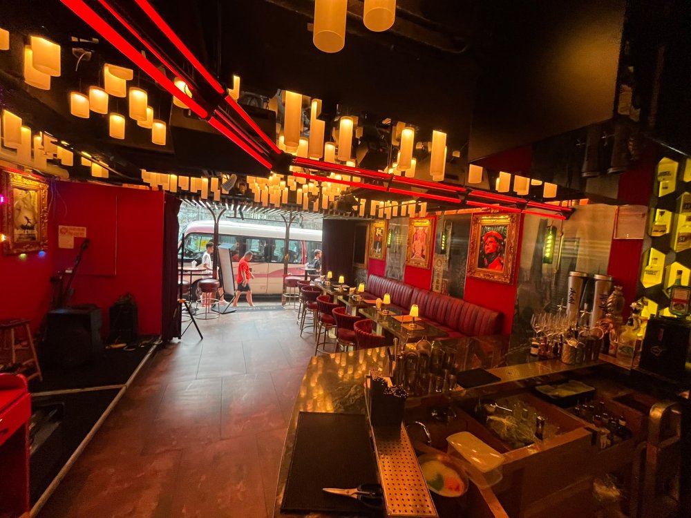 , The Mansion Bar