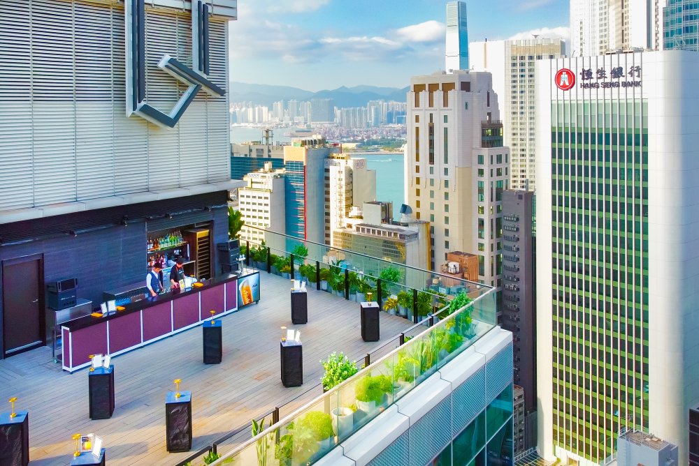 , OMAROO Grill &amp;amp; Rooftop Bar