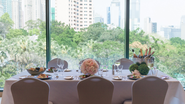 café bar on 8 gallery image