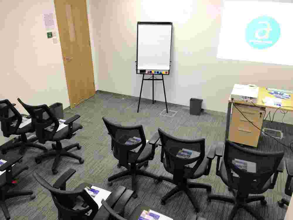 , A Plus - Seminar Room
