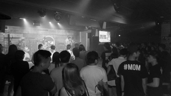 MoM Livehouse gallery image