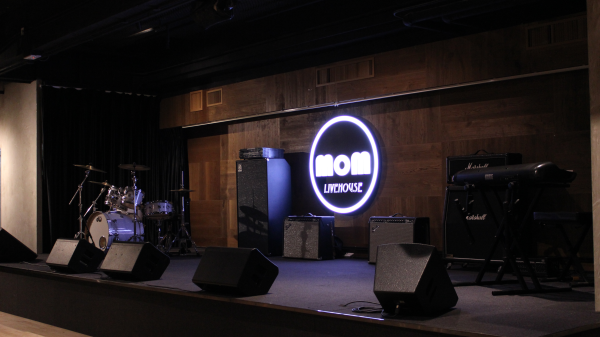 MoM Livehouse gallery image