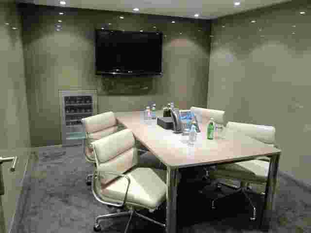 , Pearl Meeting Room