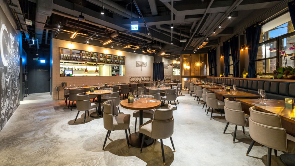 Tipsy Restaurant & Bar gallery image